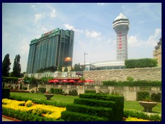 Oakes Garden Theatre, Sheraton and Casino Tower